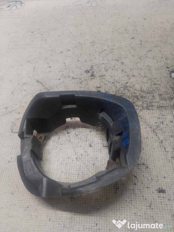 Grila proiector stanga Dacia Duster 2015