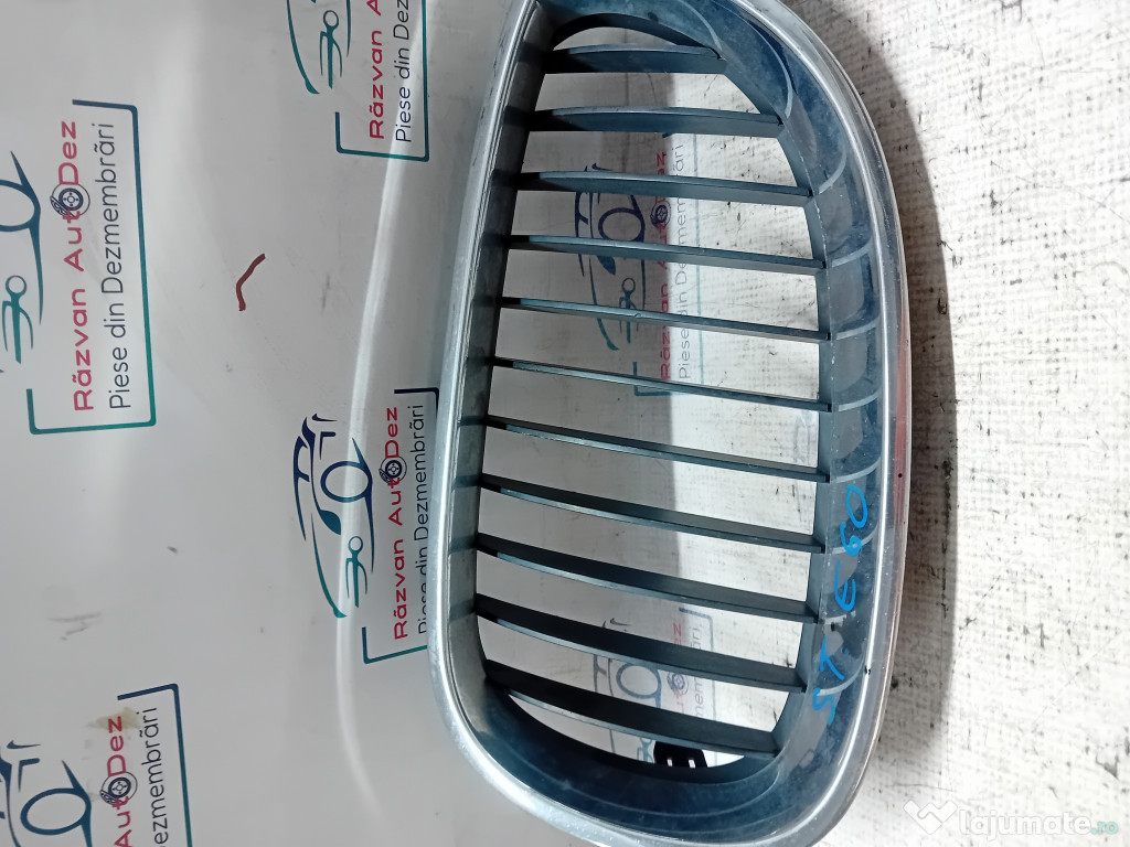 Grila centrala stanga BMW E60 2008