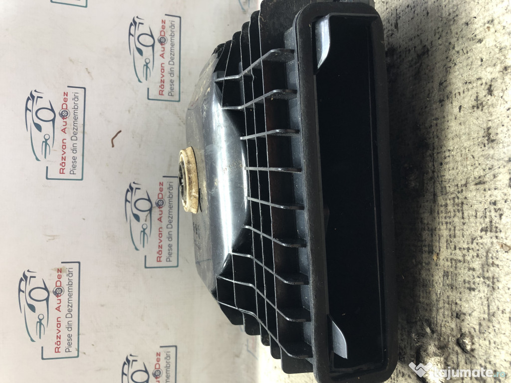 Boxa podea stanga BMW 118 2008