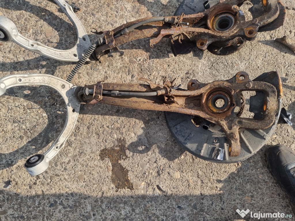 Fuzeta stanga fata Volkswagen Touareg 3.0 Motorina 2012