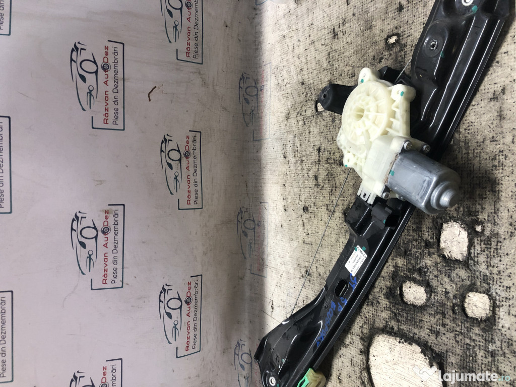 Macara geam stanga spate Ford Ecosport 2015