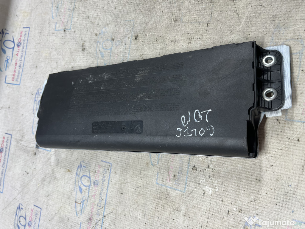 Airbag genunchi Volkswagen Golf 6 Hatchback 2010