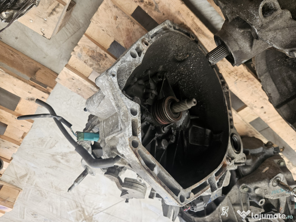 Cutie de viteze 6 trepte Nissan Juke 1.5 Motorina 2015