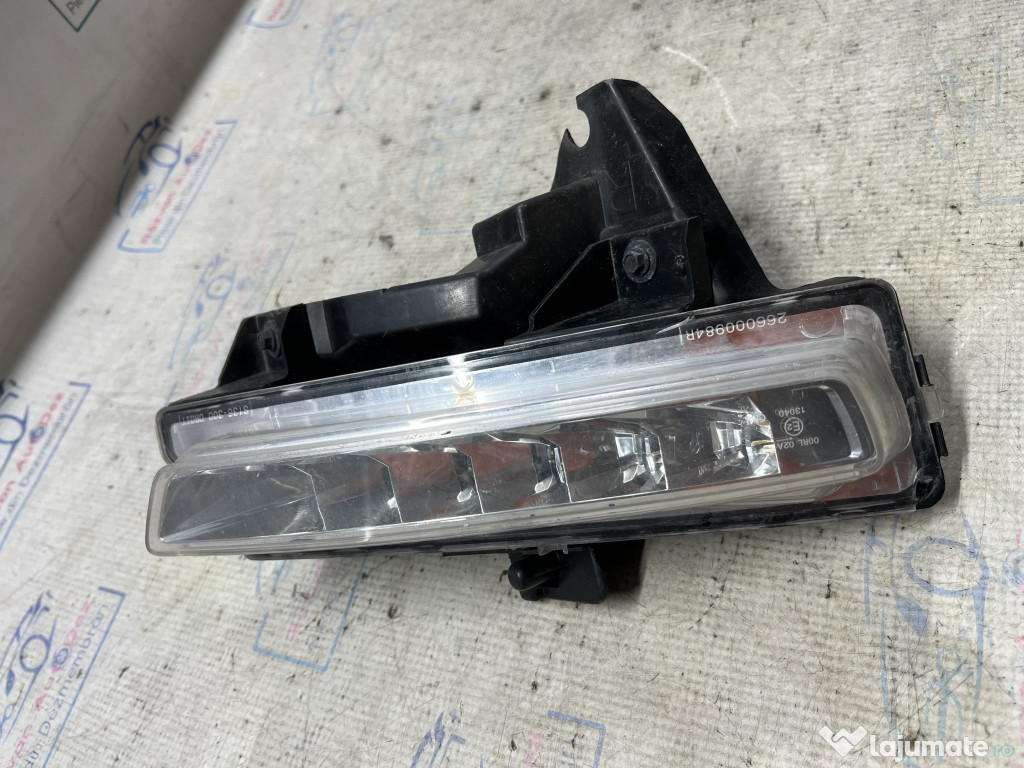 Proiector dreapta Renault Megane 3 2014