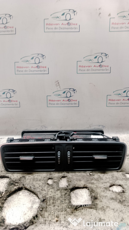Grila ventilatie centrala Volkswagen Passat B7 2011