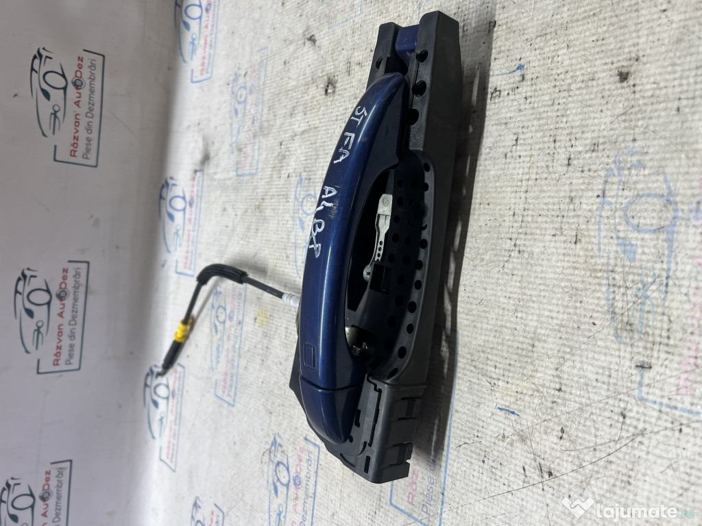 Maner exterior dreapta fata Audi A4 B8 2012