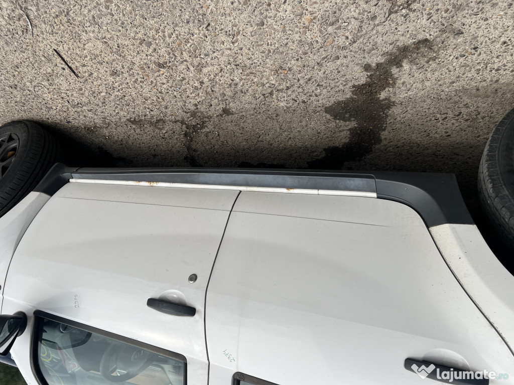 Prag dreapta tabla Dacia Duster 1.5 Motorina 2013