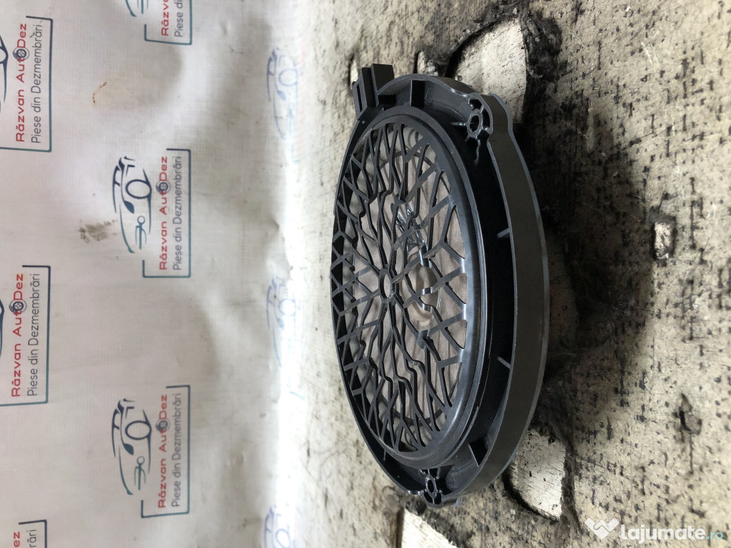 Boxa stanga fata Peugeot 2008 2015