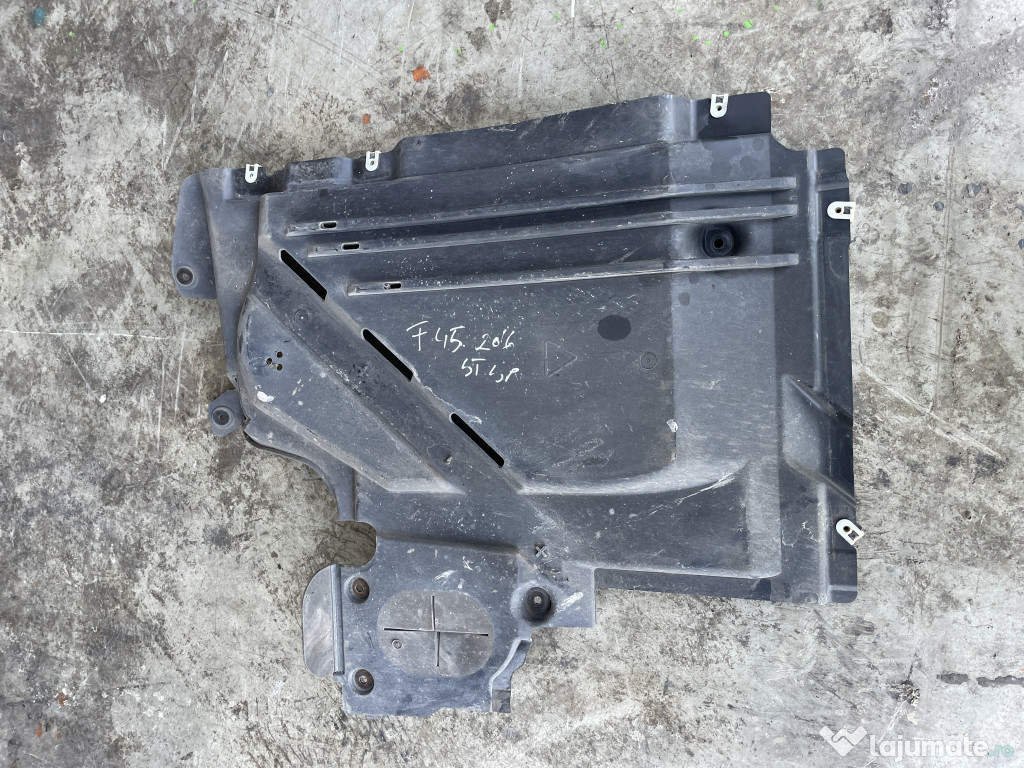 Scut lateral stanga spate BMW Seria 2 F45 2.0 Motorina 2016