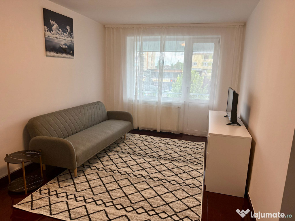 Inchiriez apartament 2 camere decomandat in Deva, ultracentral, et 2