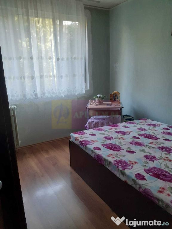 Vanzare apartament 3 camere in Titan