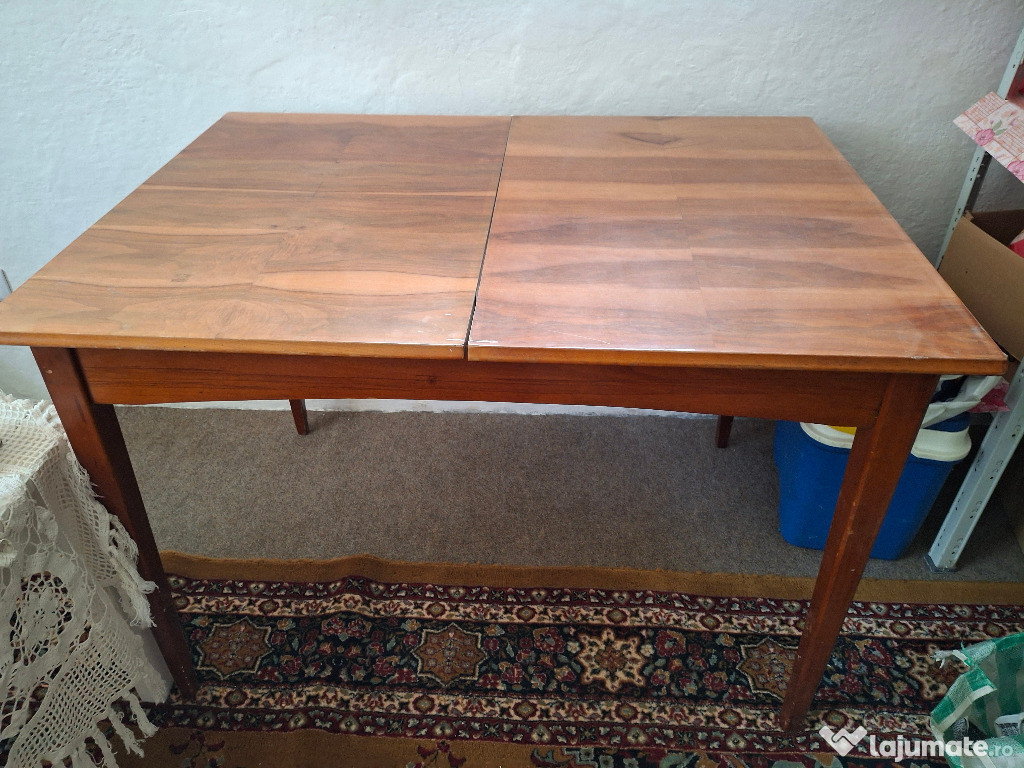 Vand piese de mobilier