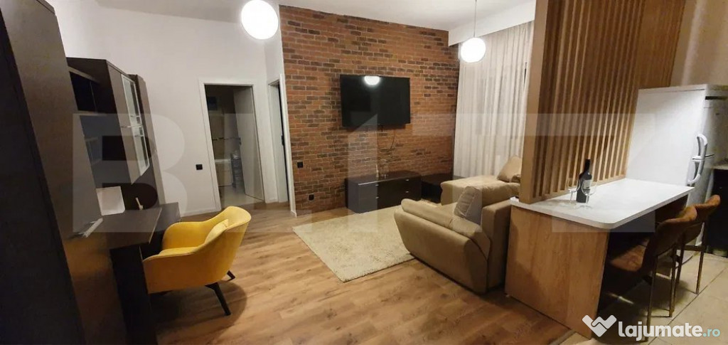 Apartment 2 camere, parcare,balcon, zona Centrala