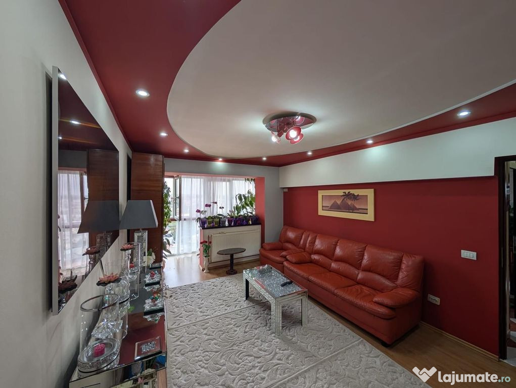 De Vânzare Apartament 4 Camere, Decomandat, 2 Băi, Șos...