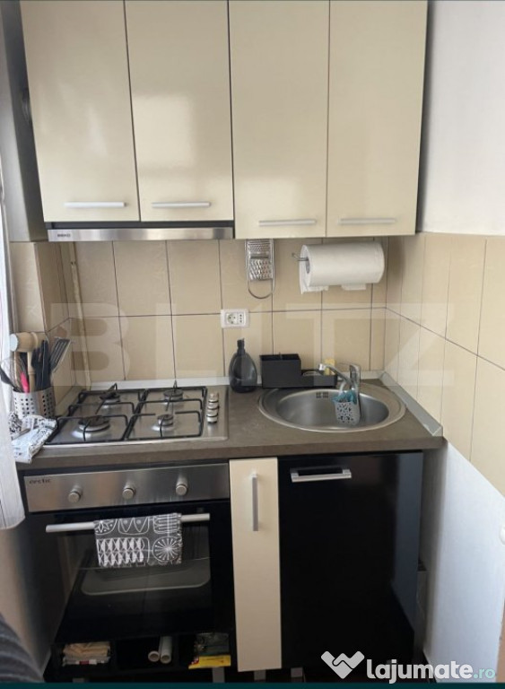 Apartament de inchiriat, cu 2 camere, 54 mp, zona Spital T V