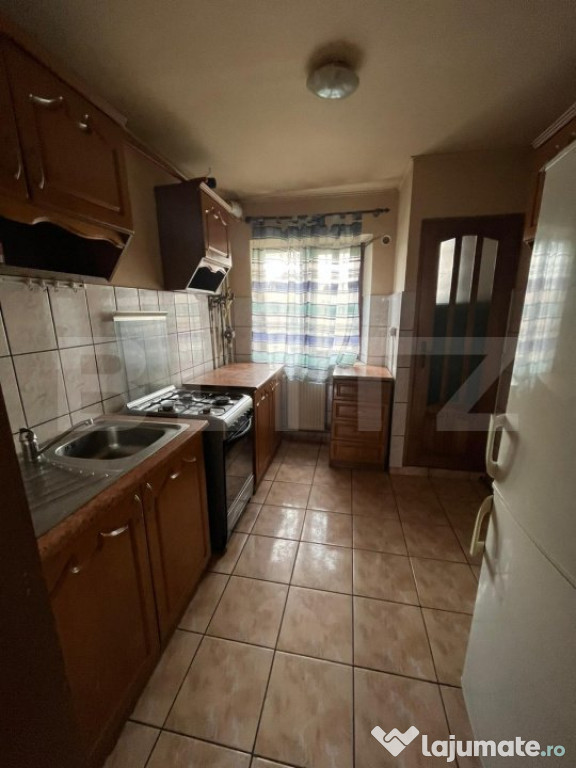 Apartament de vanzare, 3 camere, 60mp Campia Turzii
