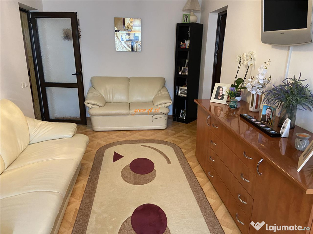 Apartament 2 camere , cartier Sud , etaj 3/4 , imbunatatit ,