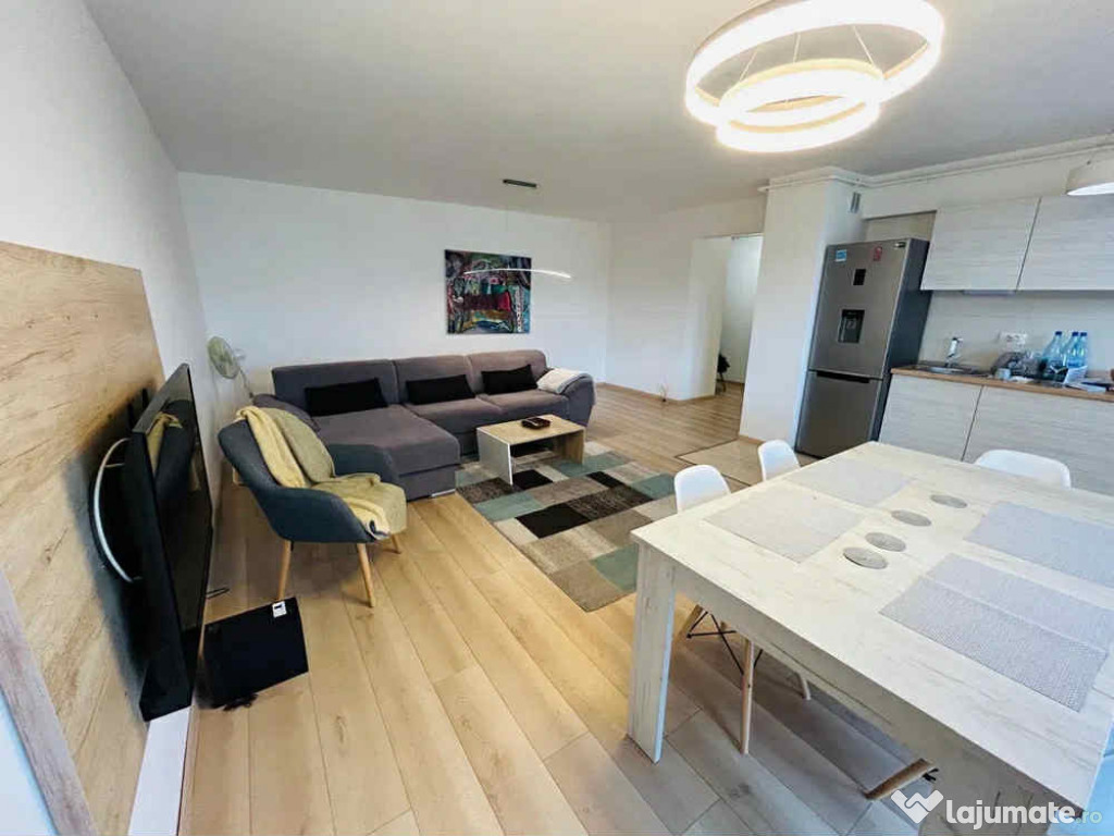 Apartament 3 camere, decomandat - zona Tractorul