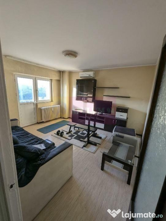 Vanzare apartament de 3 camere in zona Dristor-Baba Novac...