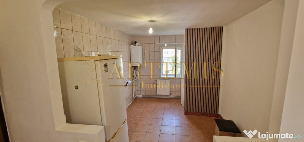 Apartament de 3 camere, decomandat, 65 mp., zona Manastur