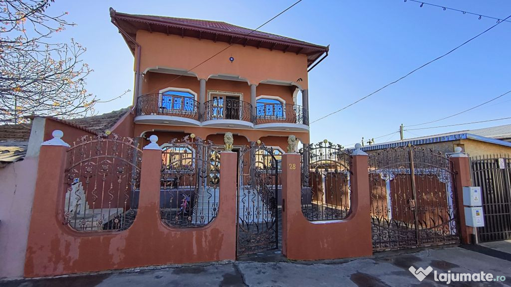Medgidia | Casă cu 5 camere spațioasă