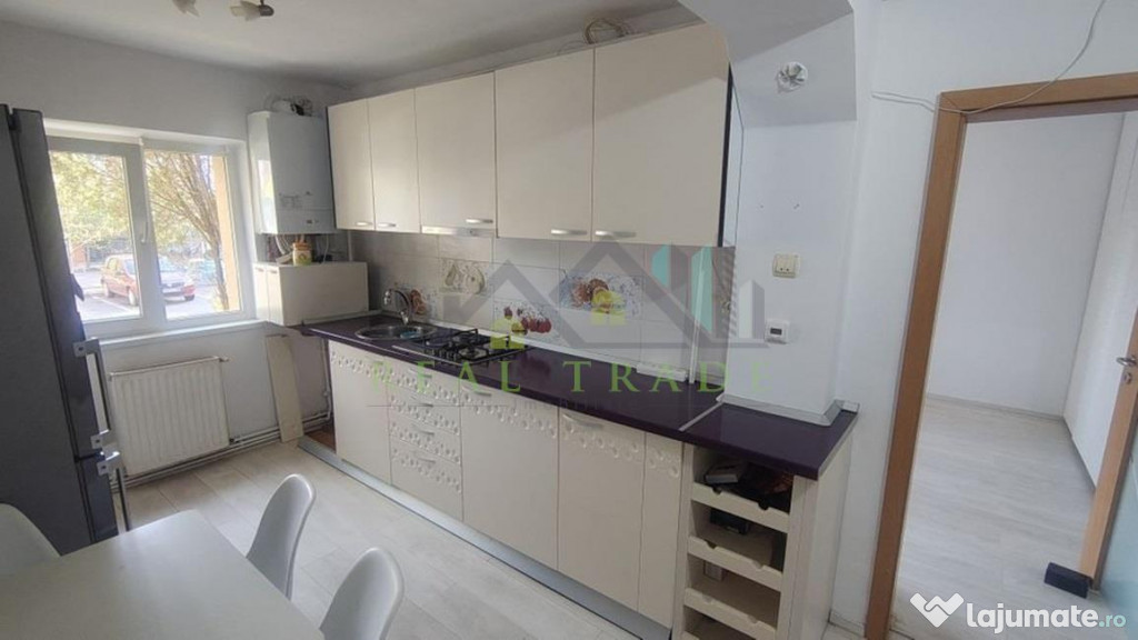 Apartament 3 camere decomandat Racadau