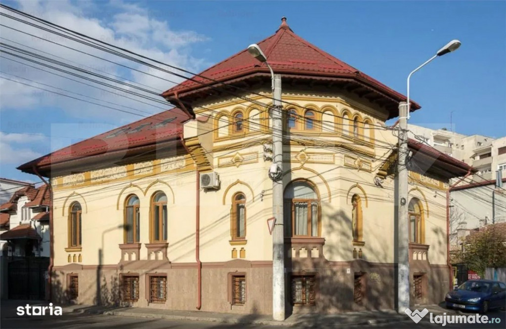VILA LUX 9 camere, 400 mp teren, zona Traian