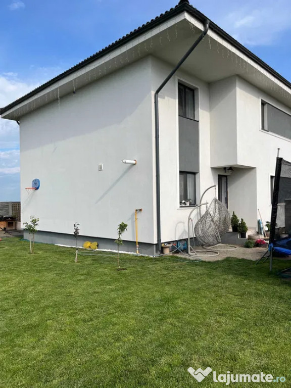 Duplex Sanandrei cu teren 400 mp