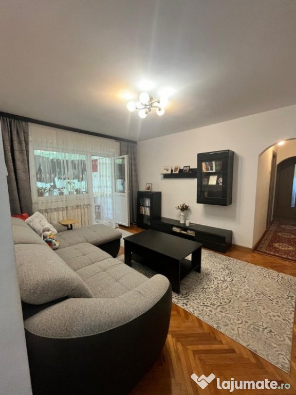 Apartament 3 camere, ,Parter, Zona Centrala