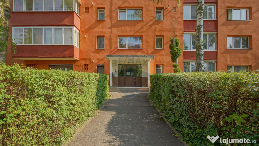 Garsoniera luminoasa,decomandata, bloc de apartamente, st...