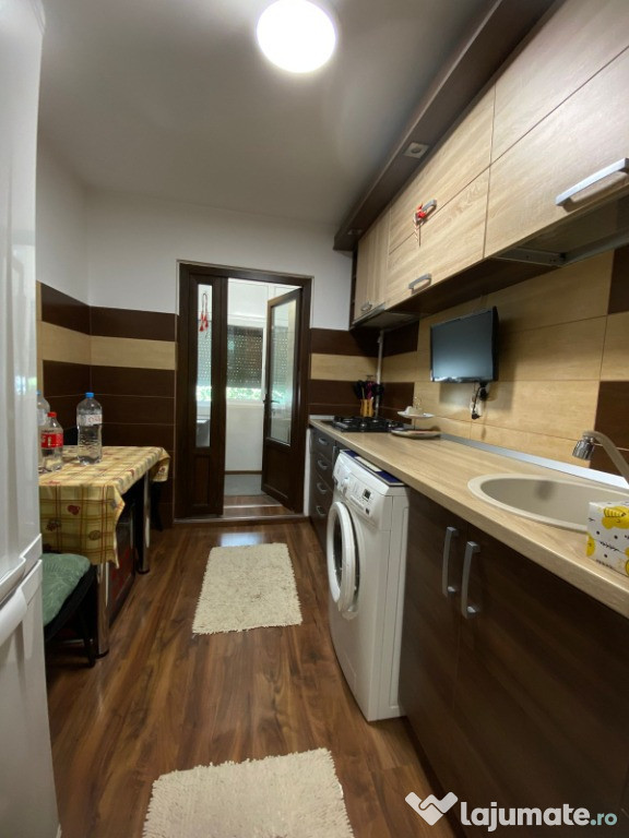Apartament 2 camere decomandat Dacia