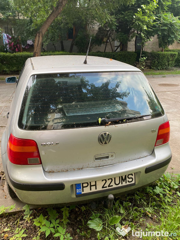 Vând Volkswagen Golf 4