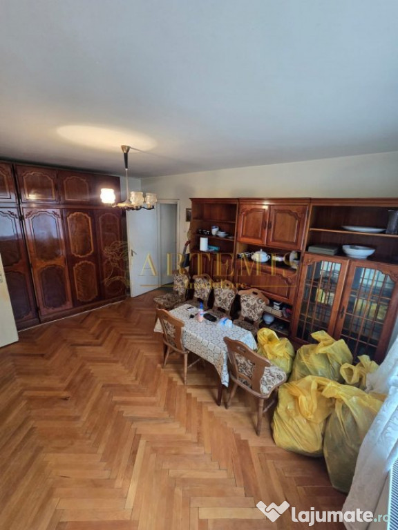 Apartament de 2 camere, decomandat, 43 mp., zona Gheorgheni