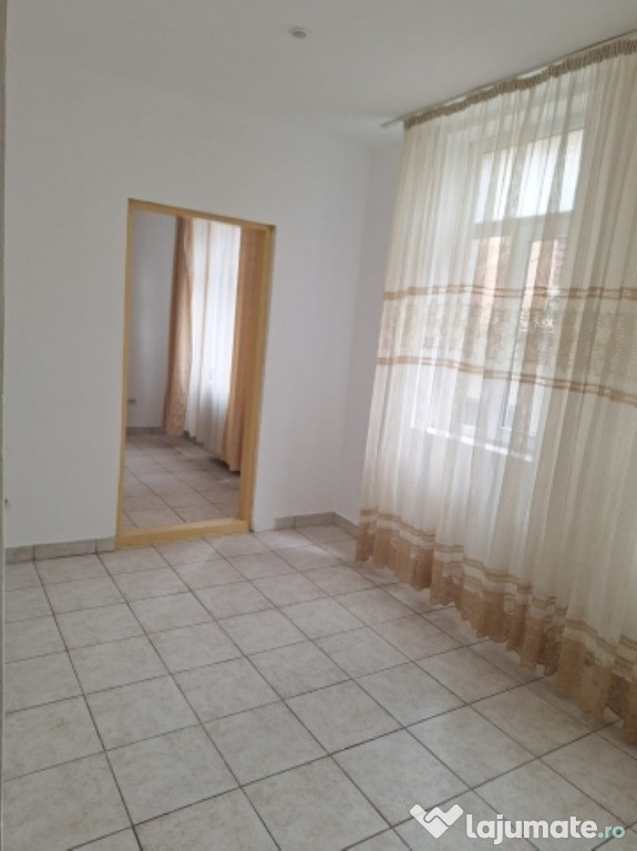 Apartament 2 camere, semidecomandat, 28mp, Cismigiu, 50.000euro