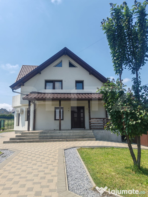 Casă individuală, 200 mp, 9 Ari teren, zona Ipotești