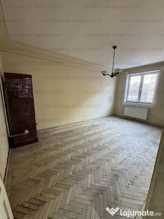 Apartament cu 3 camere, decomandat - zona Triaj