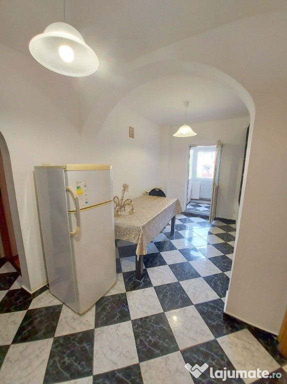 Apartament 2 camere D, in Podul de Fier,