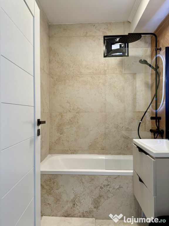Apartament cu 2 camere central cu parcare etaj intermediar Horea