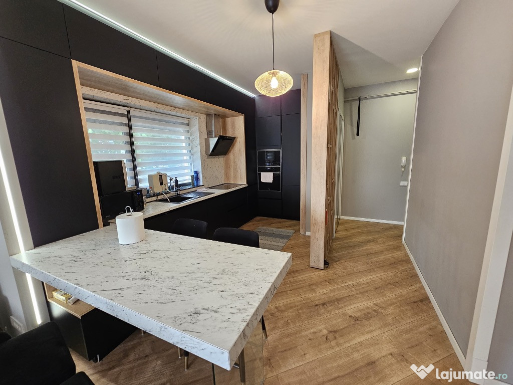Apartament 3 camere decomodat 4 City