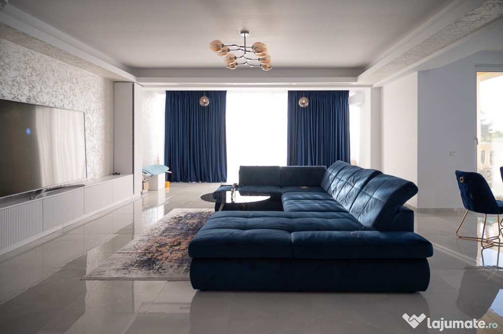 Acces Gratuit la Piscine - 4 Camere în Palladian Condominium 5*
