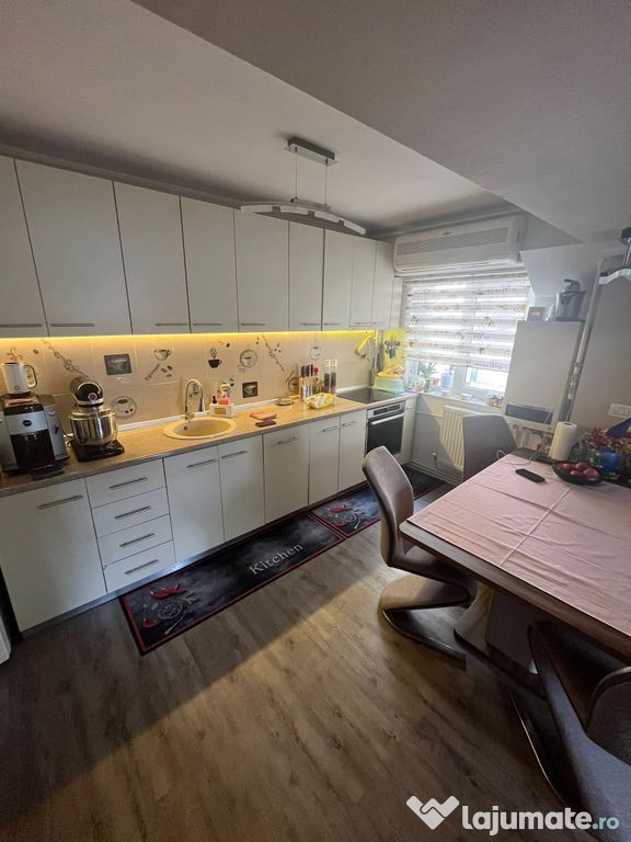 Apartament 3 camere Mobilat Utilat
