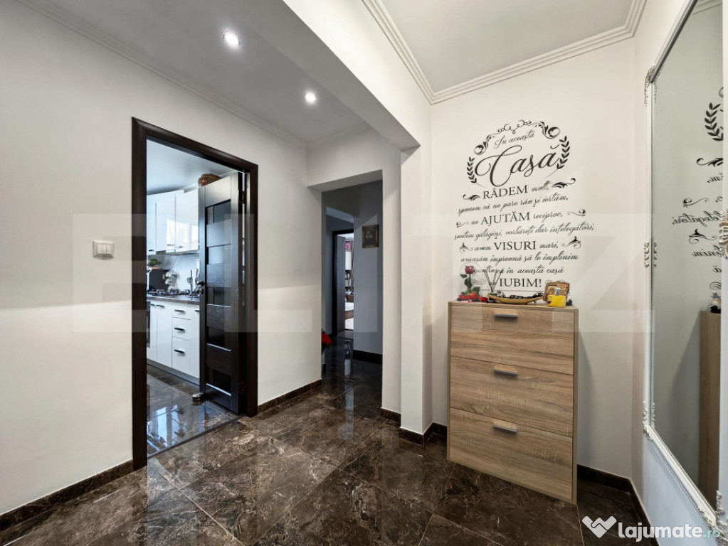 Apartament 3 camere, 68 mp utili, 2 balcoane, complet renova