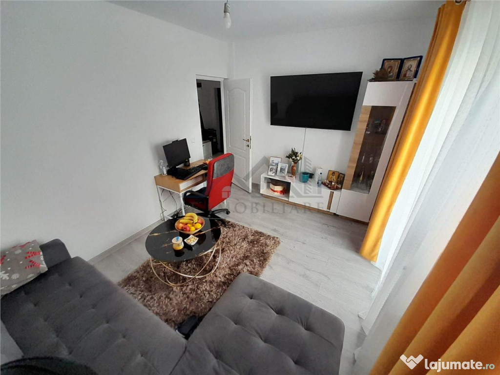 Apartament 2 camere, 43 mp utili boxa parcare, etaj 1, L