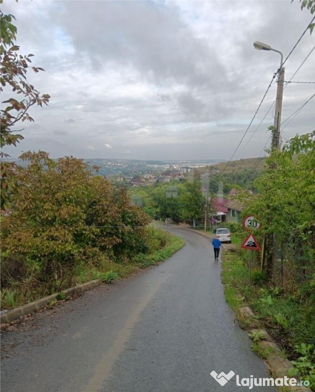 Bucium, Fundac Paun, teren1500mp. casa veche, locuibila, 80m