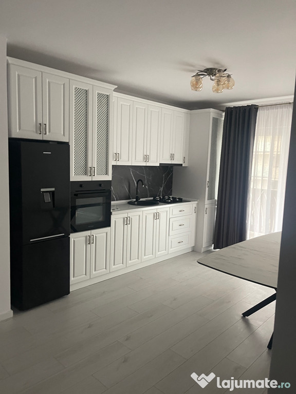 Apartament 3 camere 100 mp Independentei