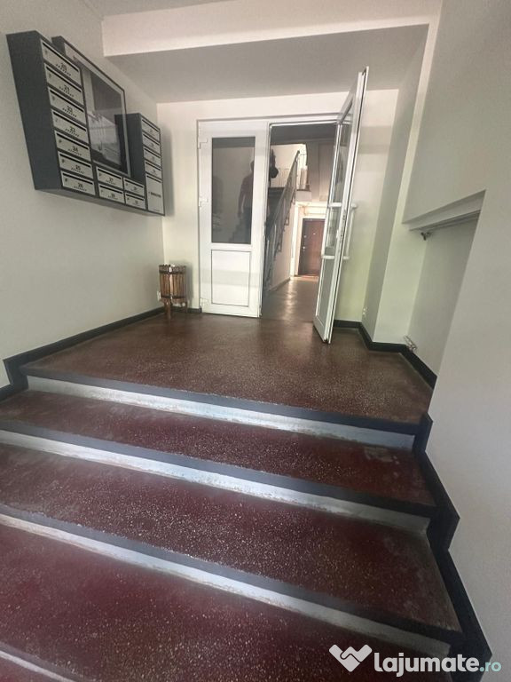 Apartament 3 Camere decomandat,langa Parcul Tineretului,,...