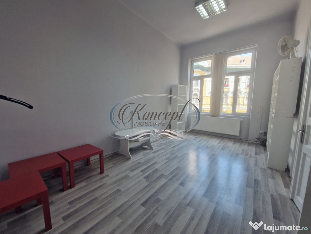 Apartament spațios, renovat, în centrul istoric