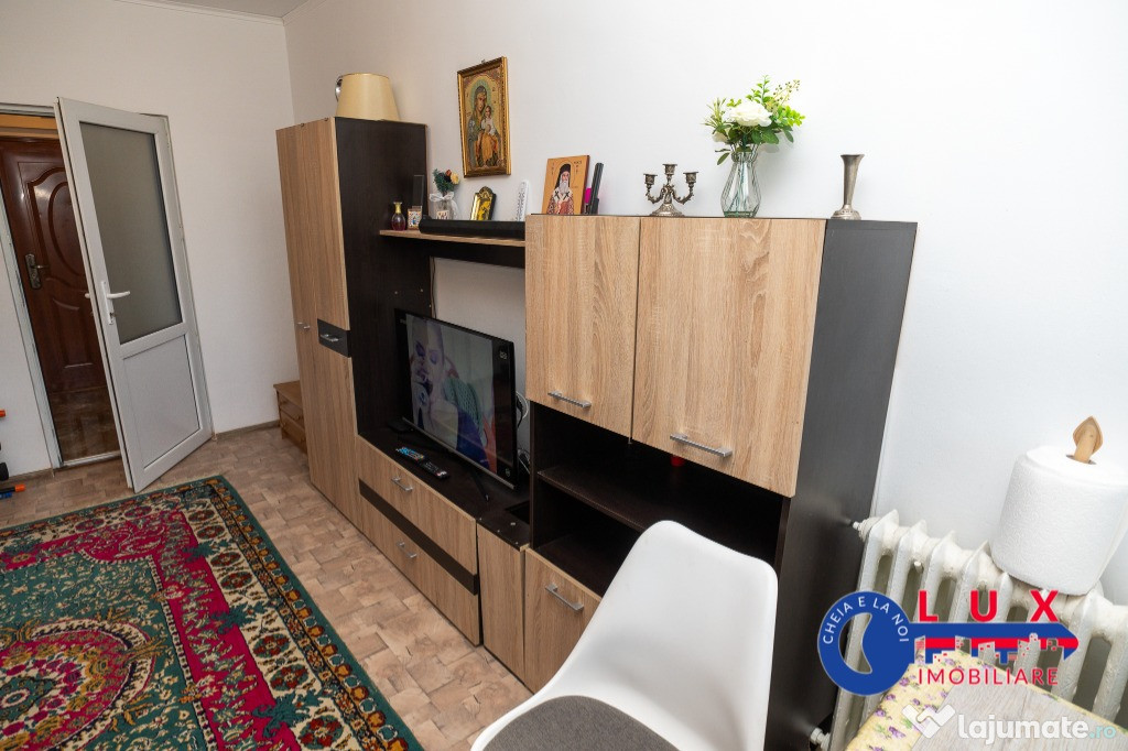 ID 1358 GARSONIERĂ TRANSFORMATĂ ÎN APARTAMENT 2 CAMERE–Piata Noua