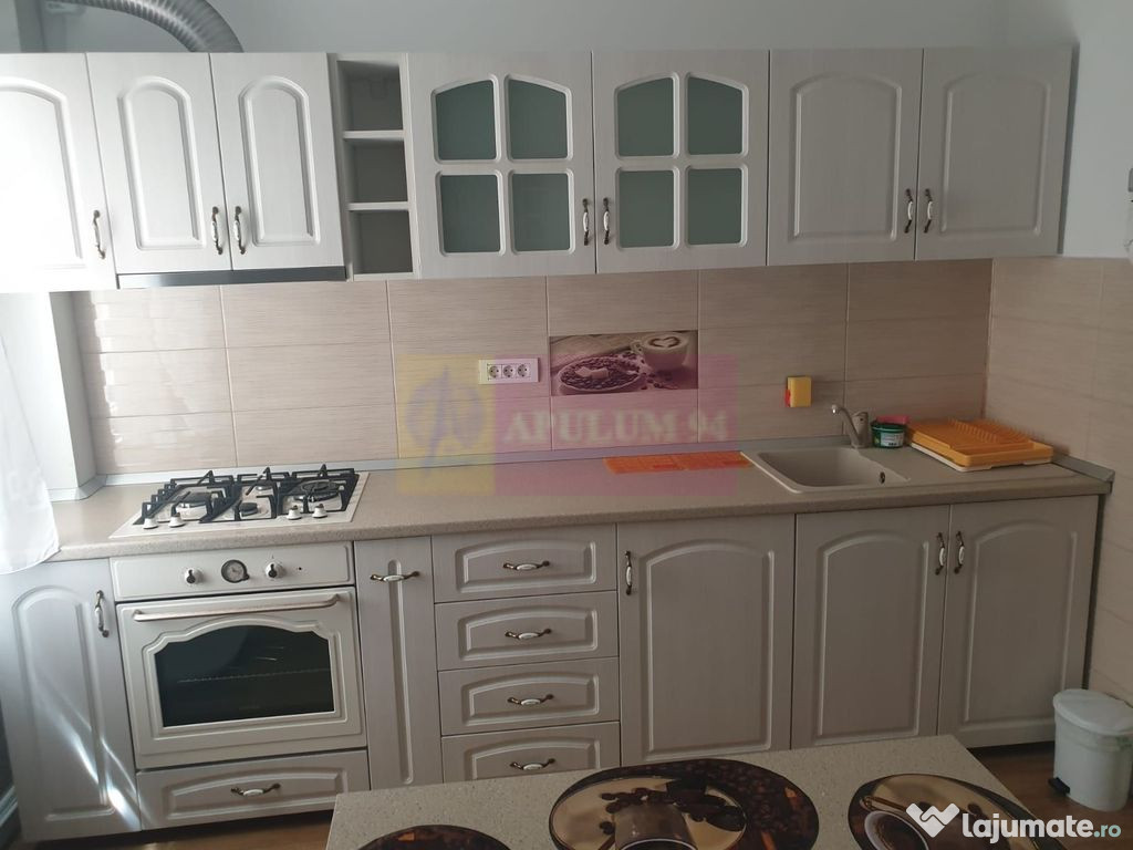 Vanzare apartament 4 camere, zona Mall Vitan, decomandat