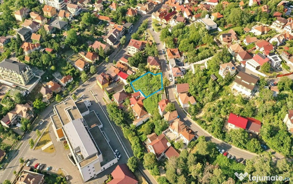 Teren cu Autorizatie de Construire pentu locuinta unifami...